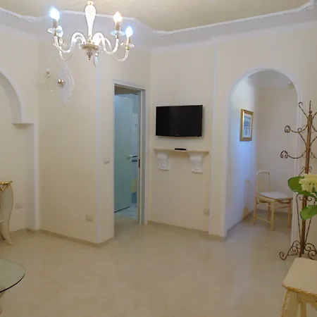 Pensión In Cristina 4*