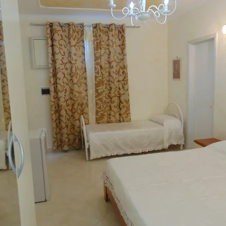 Πανσιόν In Cristina 4*