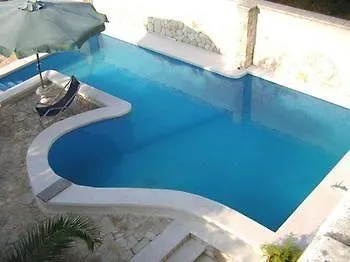 In Cristina Guest house 2*